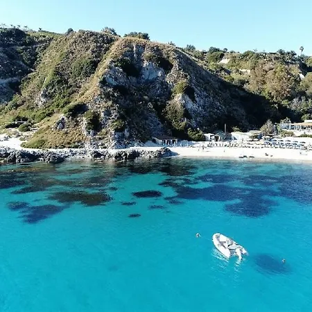 Capovaticano * Capo Vaticano